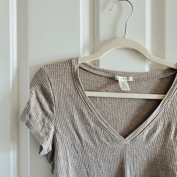 Beige Ribbed Fitted T-Shirt - Picture 2 of 4